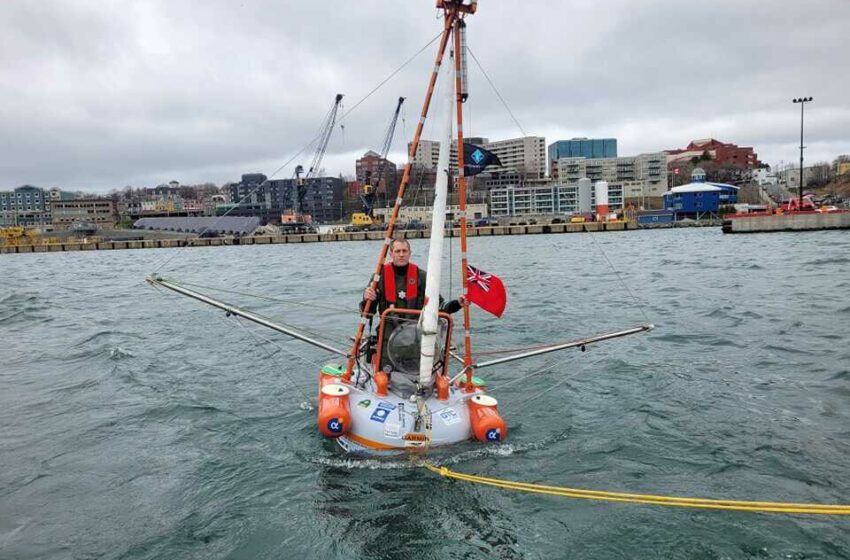  La microbarca di Andrew Bedwell è completamente distrutta