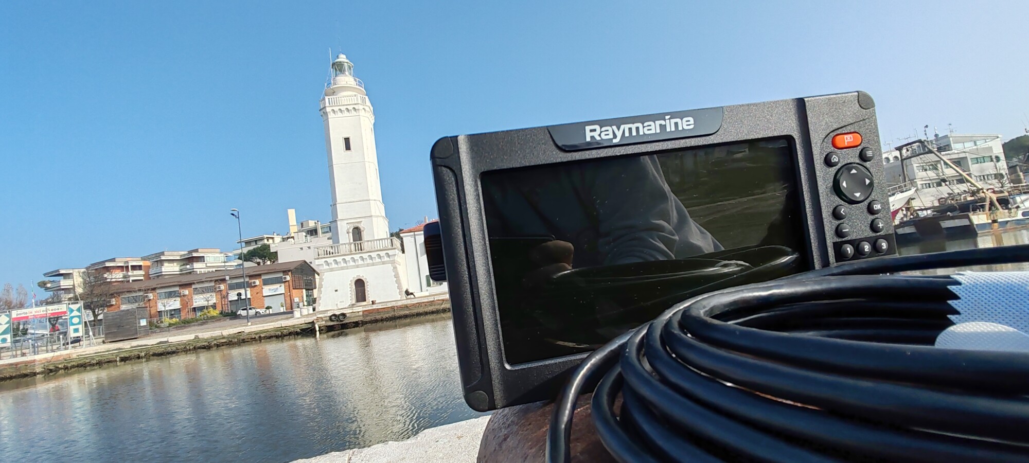 Raymarine Element 9 HV